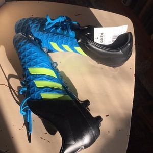 Adidas men’s soccer cleats